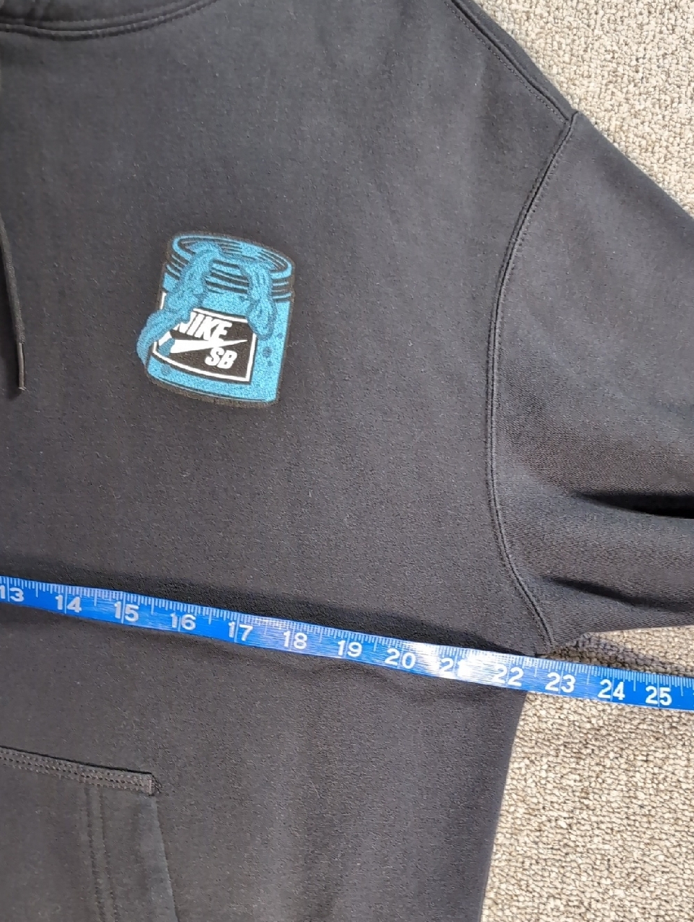 Nike SB Skateboard Paint Cans Hoodie Sweatshirt Size Large in Black - Picture 9 of 10